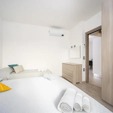 Acquamarina, Sul Mare Con Piscina カルデードゥ