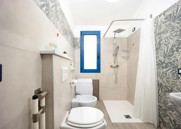 Acquamarina, Sul Mare Con Piscina *