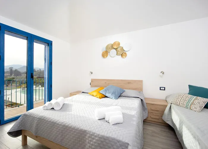 Acquamarina, Sul Mare Con Piscina Apartman